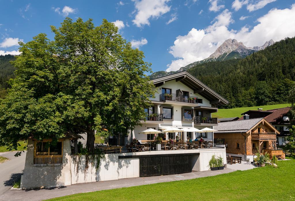 Gasthof Hubertus Saalfelden Exterior photo